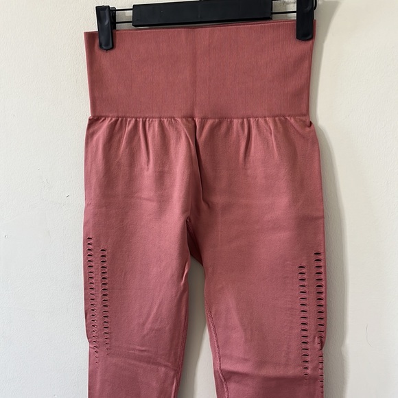 Jed North Pink High Rise Eyelet Full Length Seamless Leggings Size M/L - Picture 4 of 9